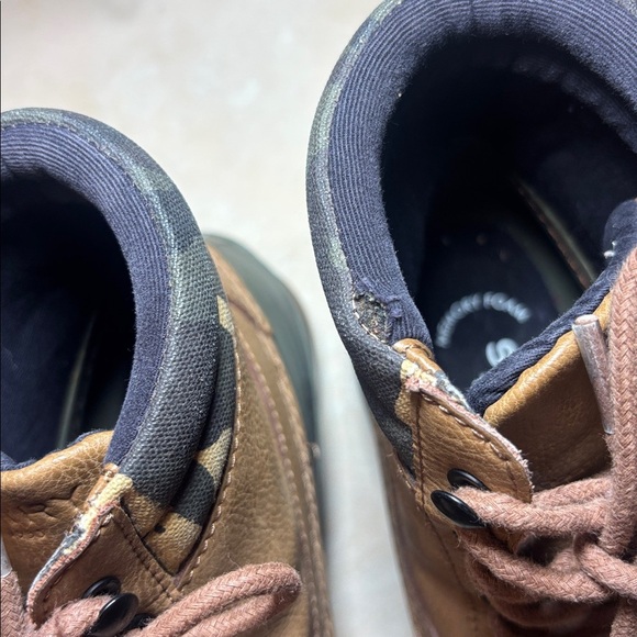 Sperry Top Sider Men's Tan and Olive Duck Rain Boots, size 7 - Picture 9 of 9